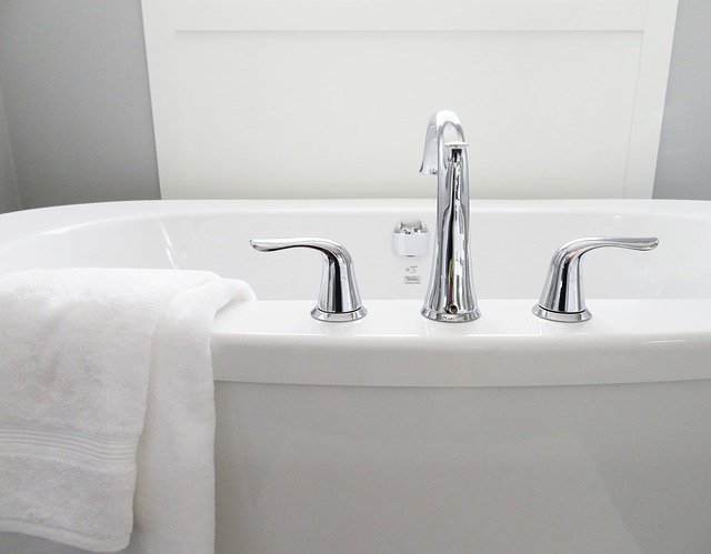 Baths for Eczema - 5 Baths to Bring Relief